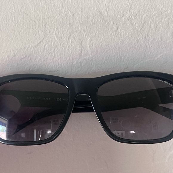 Burberry Dark Frame Sunglasses - Picture 1 of 3